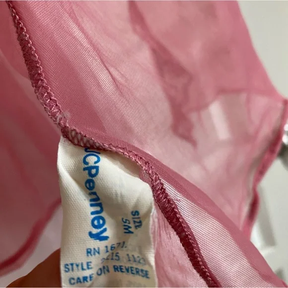 Vintage 1970s Pink Kimono - Picture 4 of 5